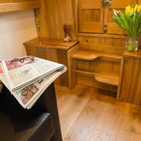 Narrowboat Puzzle Hotel Ely Buitenkant foto