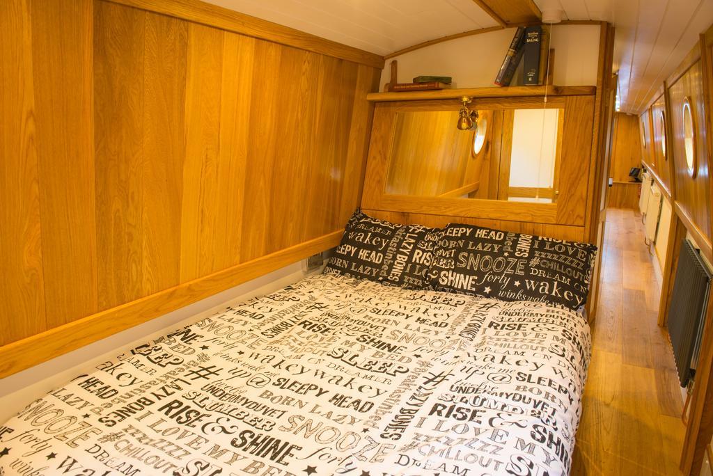 Narrowboat Puzzle Hotel Ely Buitenkant foto