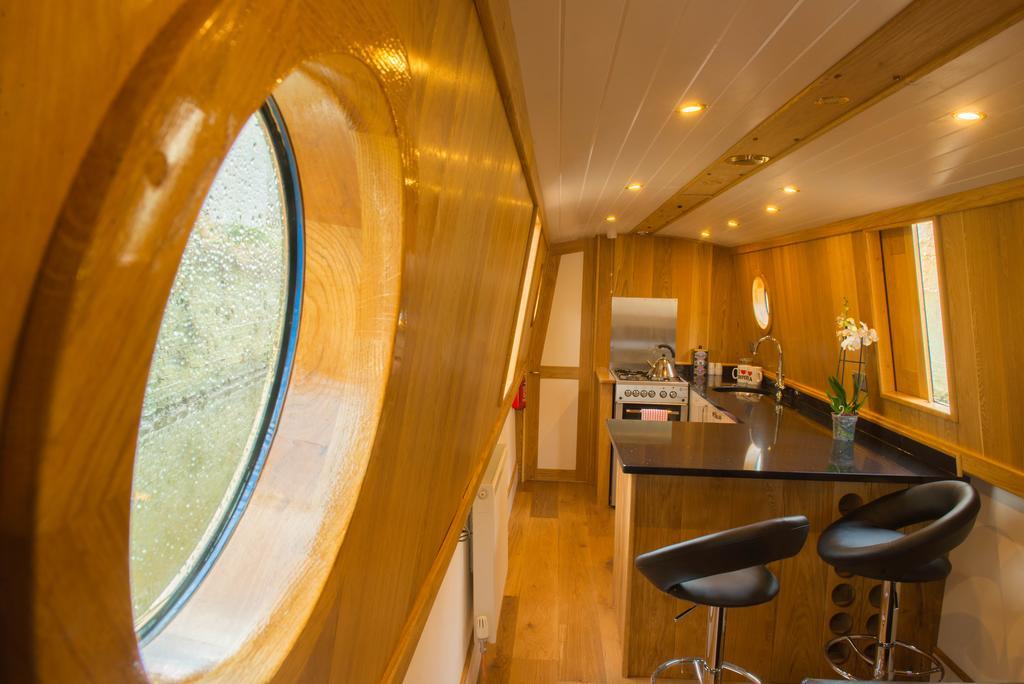 Narrowboat Puzzle Hotel Ely Buitenkant foto