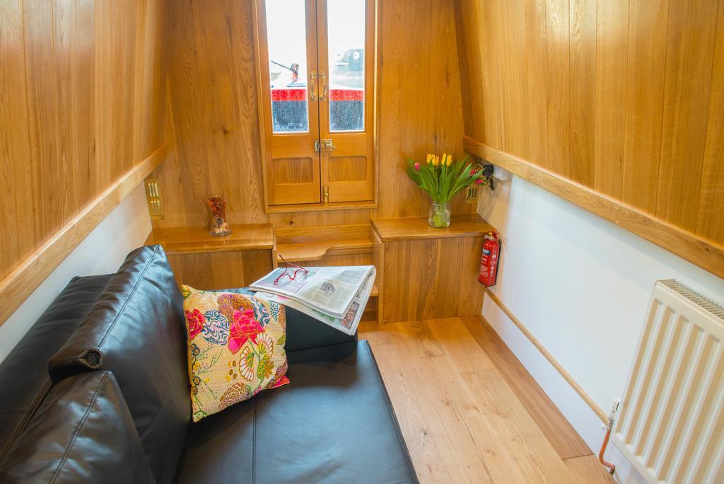 Narrowboat Puzzle Hotel Ely Buitenkant foto